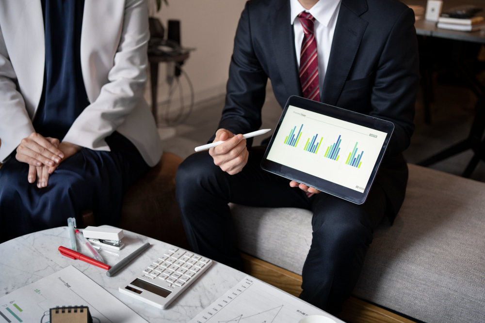 Principal protection in distressed asset investments